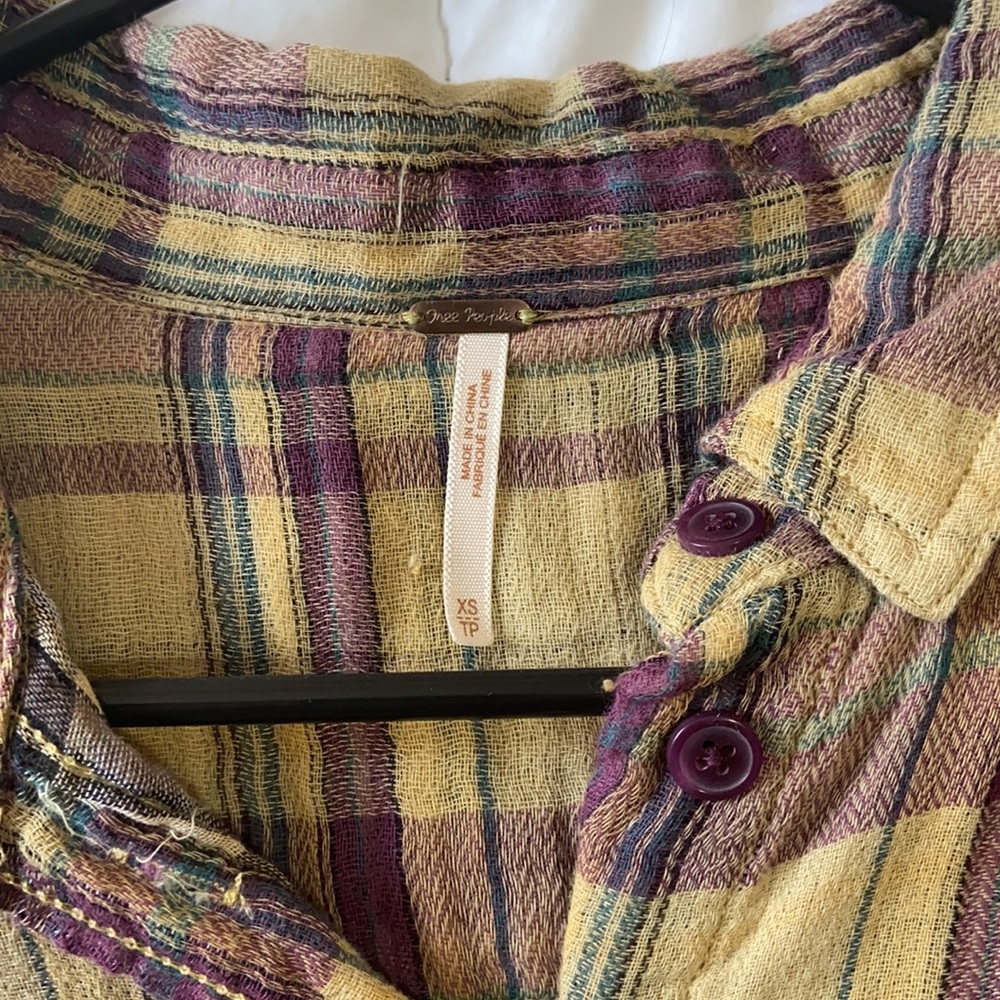 Free People button down top - Picture 2 of 4